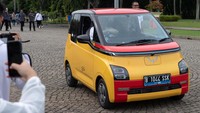 Wuling Air EV. Wuling untuk pertama kalinya merilis mobil listrik mereka yang bernama Wuling Air EV dengan harga yang terjangkau. Mobil mungil dibandrol mulai dari Rp 250 juta. (Foto:Fajar Briantomo/detikcom)