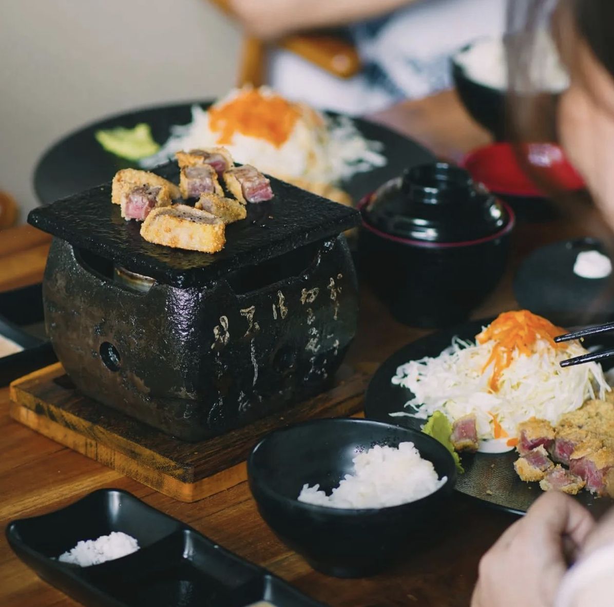 10 Tempat Makan Keren dan Enak di Bali yang Antimainstream