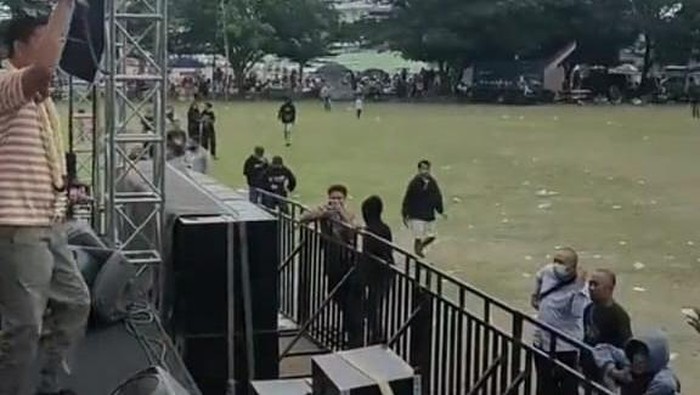 Acara deklarasi relawan Ganjar Pranowo di Alun-alun Karanganyar.