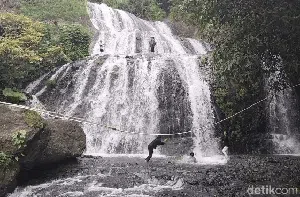 Curug Cibubuay, Wisata Air Terjun Baru yang Asyik di Sukabumi