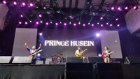 Festival yang mengusung konsep Pameran Cuci Gudang Terbesar ini juga dimeriahkan musisi terkenal Tanah Air.
