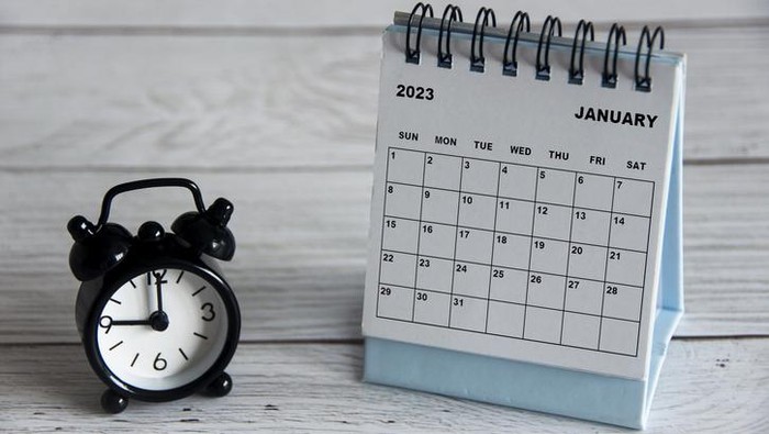 Kapan cuti bersama Januari 2023? Pemerintah telah menerbitkan SKB 3 Menteri tentang Hari Libur Nasional dan Cuti Bersama 2023. Cek selengkapnya.