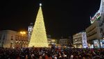 Deretan Pohon Natal Cantik di Berbagai Negara