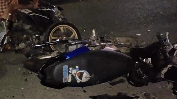 Dua motor yang saling tabrakan di Mamuju, Sulbar.