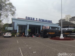 Menengok SMAN 3 Semarang Sekolah 2 Srikandi Jokowi, Sri Mulyani-Retno Marsudi