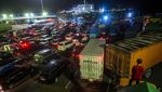 Cuaca Buruk Hantui Pelabuhan Merak Jelang Nataru, Penyeberangan Terdampak