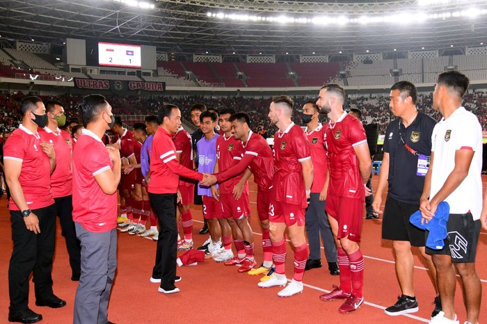Jokowi sapa pemain timnas. 23 Desember 2022. (Muchlis Jr/Biro Pers Sekretariat Presiden)