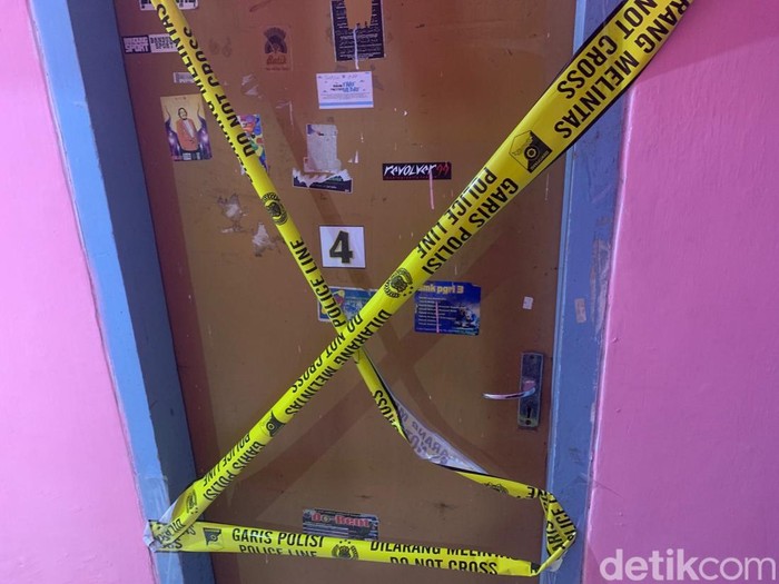 Kamar kos mahasiswi UM yang ditemukan tewas dipasang garis polisi