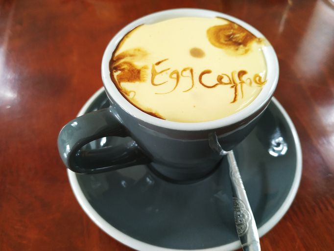 Kopi telur khas Vietnam bernama ca phe trung