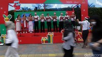 Pemprov DKI Jakarta kembali menggelar Christmas Carol untuk menyambut Natal.