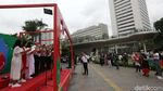 Lagu-lagu Natal Menggema di Bundaran HI