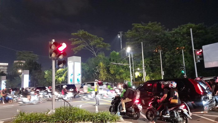 Lalin Sekitar GBK Tersendat ( Ilham-detikcom)