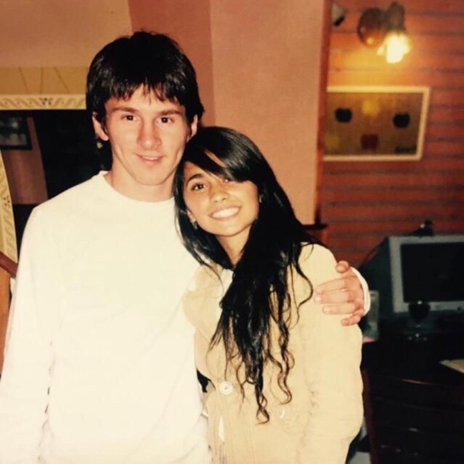 Saat bertemu Messi, Antonela masih berusia lima tahun dan merupakan sepupu dari teman baiknya. Foto: Instagram @antonelaroccuzzo