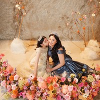 Marshanda dan Sienna tampil cantik memukau mengenakan gaun dan mahkota. Keduanya terlihat begitu cantik bak princess. Foto: Instagram/@marshanda99