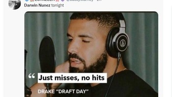 Lagu yang pas untuk Nunez. Foto: Twitter
