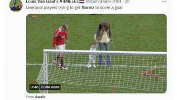 Pemain Liverpool coba bantu Nunez cetak gol. Foto: Twitter