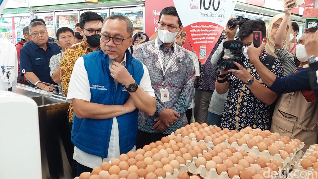 Mendag Zulkifli Hasan kunker ke pasar di Bogor