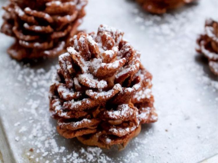 Netizen Pamer 10 Dessert Natal Istimewa, Bentuk Pinus hingga Dinosaurus