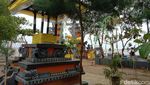 Nuansa Bali di Pantai Tirta Ayu Indramayu