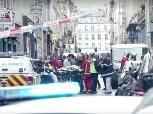 Demonstran Kurdi Bentrok dengan Polisi Paris Usai Penembakan