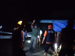 Banjir Rob Terjang 3 Kecamatan di Pinrang, BPBD Evakuasi Warga