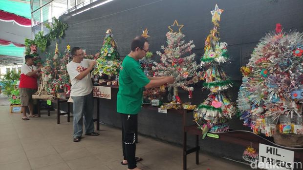 Pohon Natal Sidoarjo