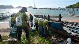 Potret Nyata Aksi Peduli Bersih-bersih Pantai Labuan Bajo