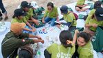 Potret Nyata Aksi Peduli Bersih-bersih Pantai Labuan Bajo