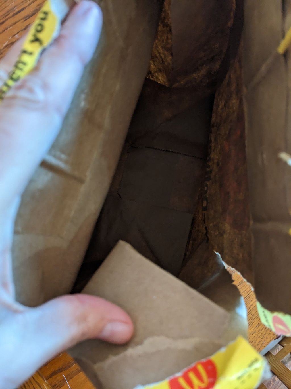 Pria Iseng Pesan Burger McD Kosong Rp 234 Ribu, Ini yang Didapat