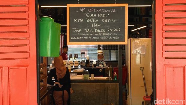 Rekomendasi sarapan enak di Warung Kopi Gulapadi Garut.