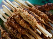 Gaes...Ada Sate Lilit Gratis Nih TMII, Serbuuu!