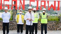 Presiden Joko Widodo (Jokowi) meresmikan Bendungan Ciawi, Kabupaten Bogor, Jawa Barat, Jumat (23/12/2022). Bendungan ini memiliki daya tampung hingga 6 juta m3 lebih.