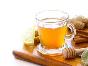 Sakit Tenggorokan? Redakan dengan Konsumsi 5 Makanan dan Minuman Enak Ini