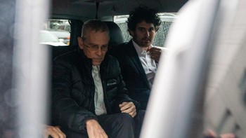 Bankman tampak berada di mobil bersama sang ayah. Foto: Getty Images