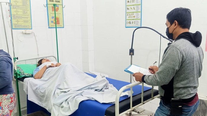 Siswi EP dirawat di Puskesmas Kasihan usai melahirkan bayinya. EP berpura-pura menemukan bayi di depan rumahnya, padahal darah dagingnya sendiri.