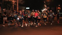 Event ini diikuti oleh 13 pelari yang akan menempuh jarak penuh 73 km, dan diiringi oleh 47 pelari lainnya yang akan berlari bergantian menempuh jarak 36, 24 atau 12 km.