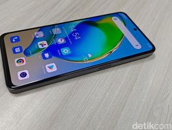 Unboxing ZTE Blade V40s, HP Berkamera 50 MP Harga Rp 3 Jutaan