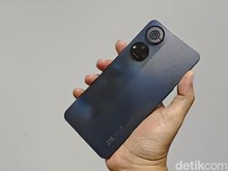 Unboxing ZTE Blade V40s, HP Berkamera 50 MP Harga Rp 3 Jutaan