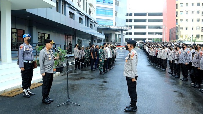 825 perseonel TNI-Polri amankan misa natal di gereja Jakbar