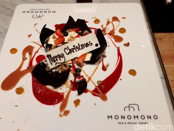 Christmas Nikkei Dinner di Monomono Bar & Social Dining, The Gaia Hotel Bandung.