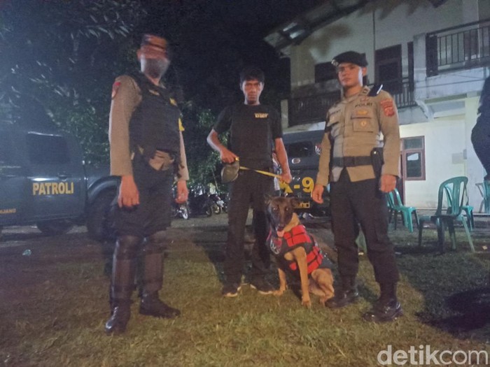 Elsa saat menjalankan tugas di salah satu gereja di Cianjur.