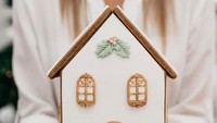 Cantik! Didominasi warna putih, kue jahe ini terlihat seperti rumah mewah yang ditinggali oleh seorang putri yang anggun. Foto: Bored Panda
