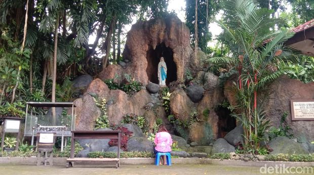 Gua Maria Kota Blitar