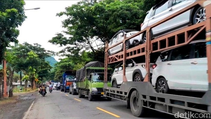 kemacetan di pelabuhan ketapang