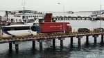 Padatnya Pelabuhan Ketapang Saat Nataru hingga Antrean Mengular 2 Km