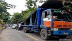 Padatnya Pelabuhan Ketapang Saat Nataru hingga Antrean Mengular 2 Km