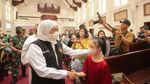 Gubernur Khofifah Tinjau dan Pastikan Keamanan Gereja di Jatim saat Natal
