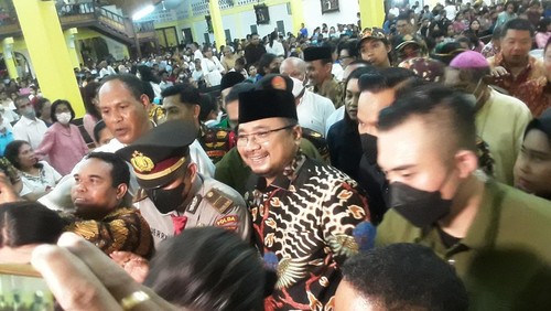 Menteri Agama (Menag) Yaqut Cholil Qoumas saat hadir di Gereja Paroki St. Yoseph Naikoten, Kota Kupang, Nusa Tenggara Timur (NTT). (Yufen Ernesto/detikBali).