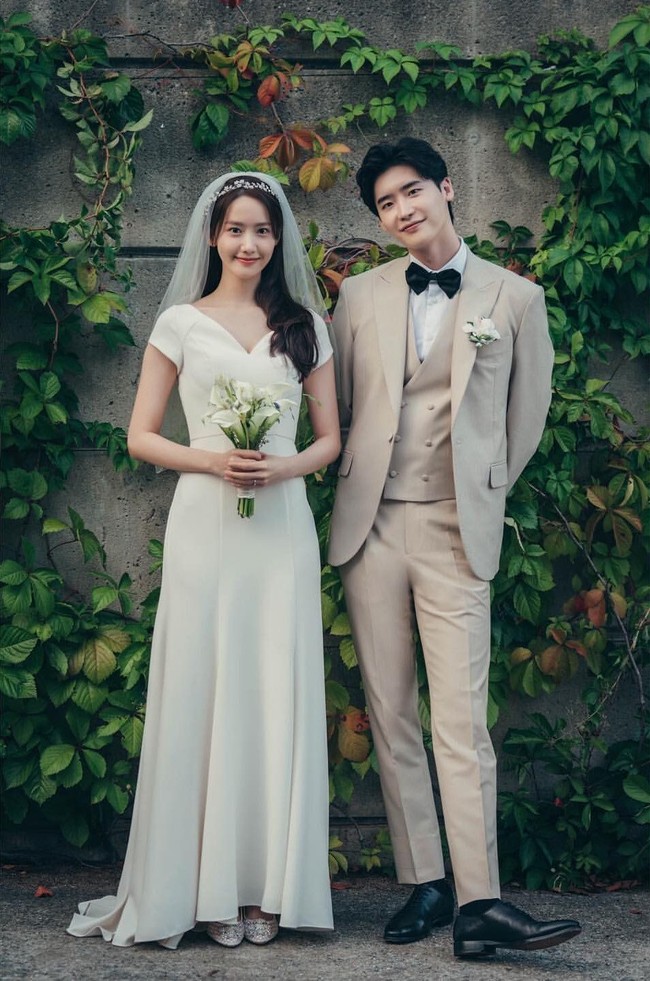 Pasutri drakor Mouse membuat penonton mewek karena tak ada happy ending untuk Yoona dan Lee Jong Suk. Foto: Instagram