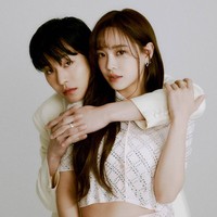 Kim Sejeong dan Ahn Hyo Seop sukses membuat penonton A Business Proposal baper. Pasangan drakor 2022 terpopuler ini kembali dipertemukan dalam iklan dan didapuk jadi brand ambassador produk jelly sehat Indonesia, Realfood. Foto: Instagram